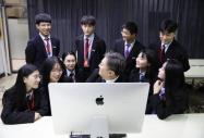 当高中生踏入八维教育的校园