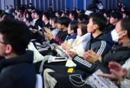 2025 毕业生就业形势严峻，八维教育助力破局