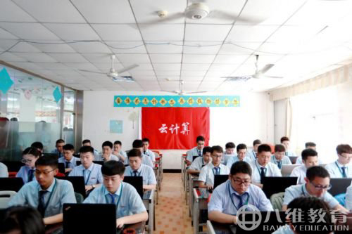 初中毕业学什么好，学习IT技术靠谱吗？