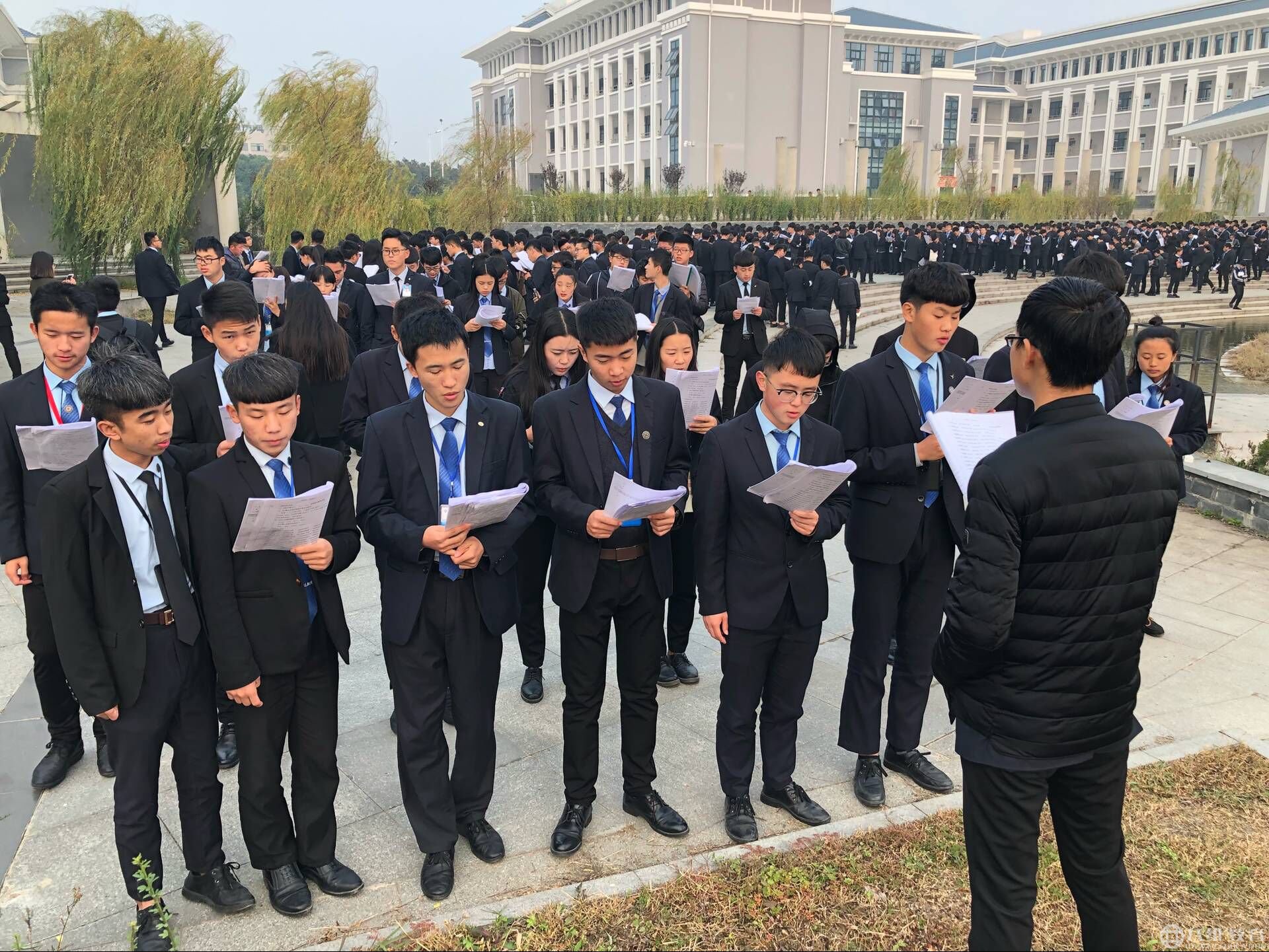 先读懂“教育”两个字，再谈“惩戒”学生对不对